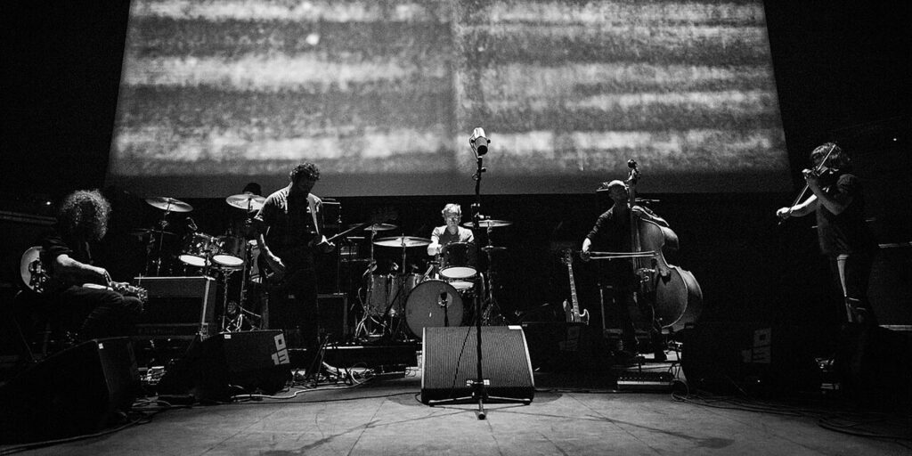 Godspeed_You!_Black_Emperor